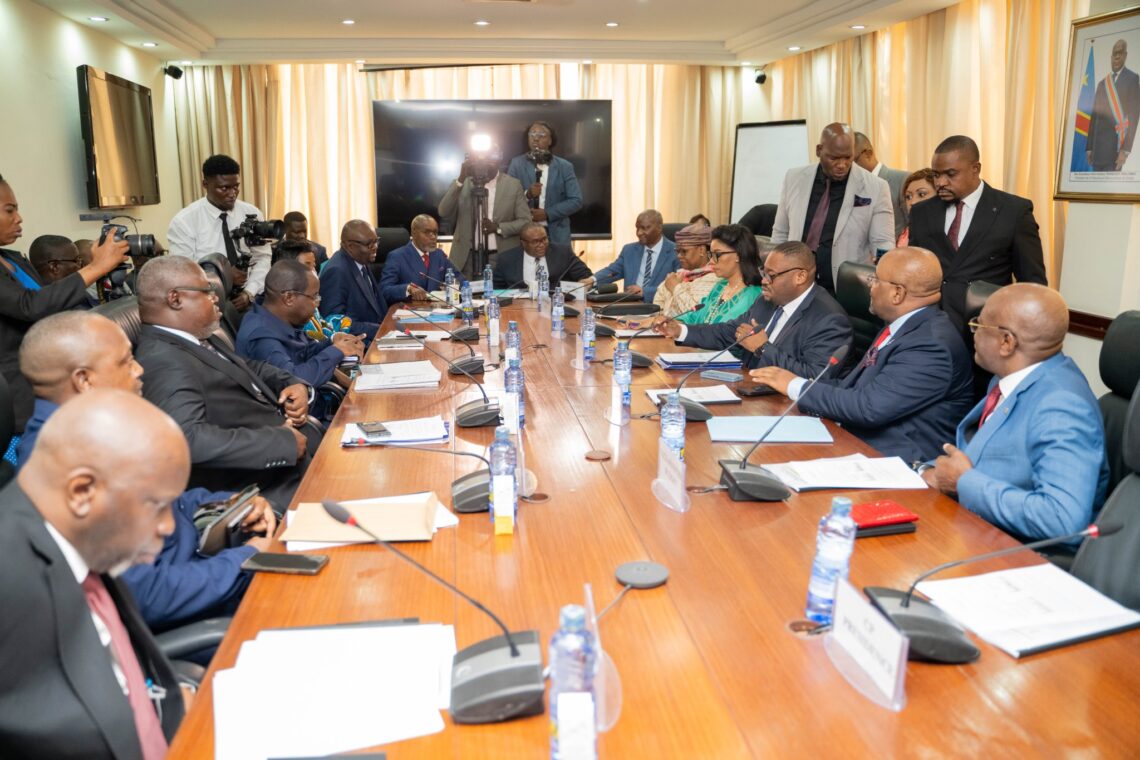 RDC :  la Troïka politique note une baisse de l&rsquo;inflation et une stabilisation du marché des changes