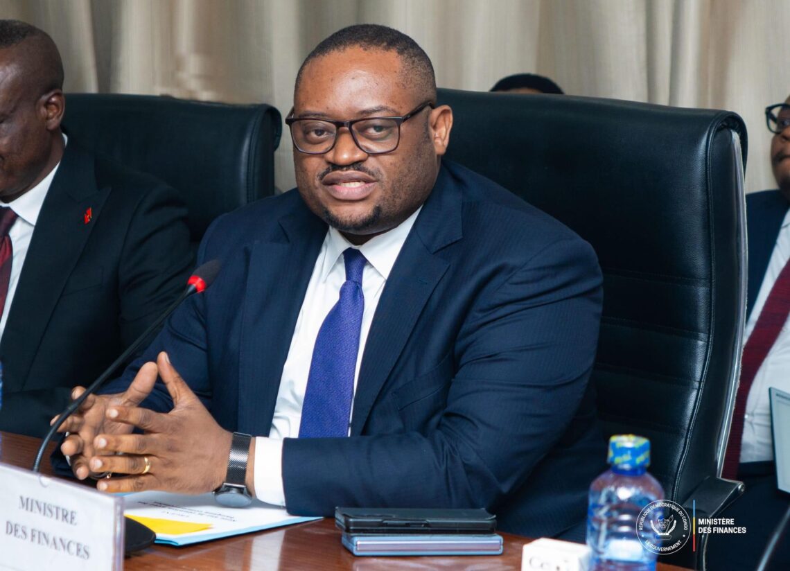 RDC: les banques appelées à faciliter l’accès au crédit aux congolais pour la création d’une classe moyenne 