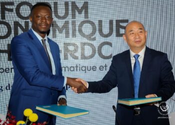 La RDC signe un accord avec une firme chinoise pour la construction des centrales photovoltaïques  