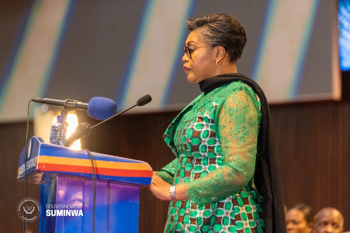 RDC: « depuis que nous sommes là, le taux de change est resté stable » (Judith Suminwa)