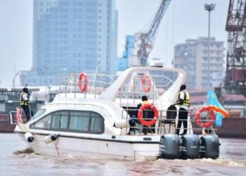 Lancement des taxis fluviaux: ONATRA exploite le fleuve Congo pour décongestionner les routes de Kinshasa 