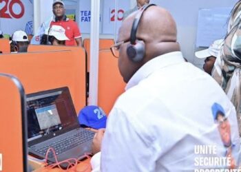 Félix Tshisekedi enjoint le gouvernement à accélérer l’accessibilité à l’internet en RDC 