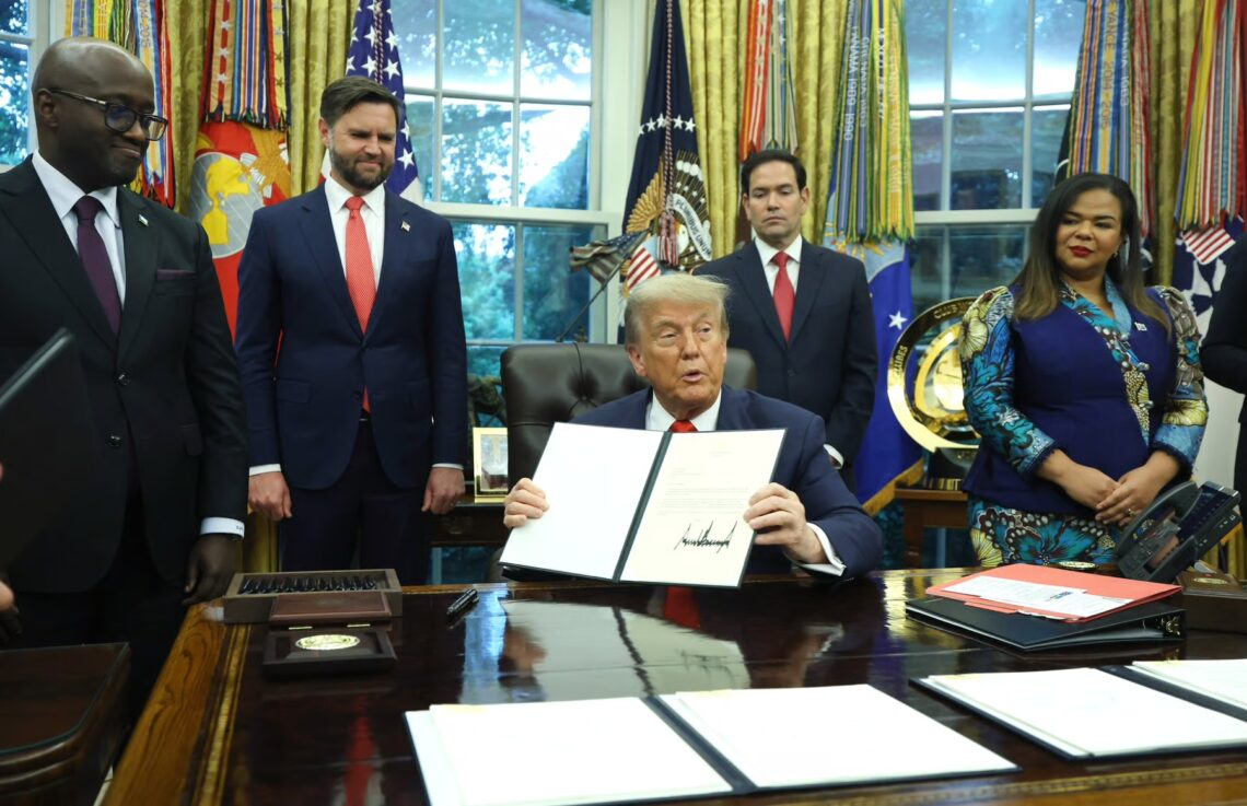 Thérèse Kayikwamba : « l’accord ne prévoit ni contrepartie, ni engagement économique contraignant entre la RDC et le Rwanda » 