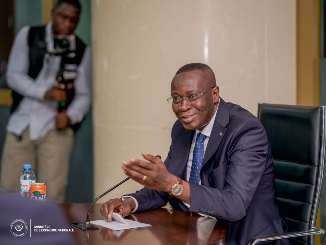 RDC : Daniel Mukoko Samba fixe les règles du jeu de la concurrence et de la protection des consommateurs