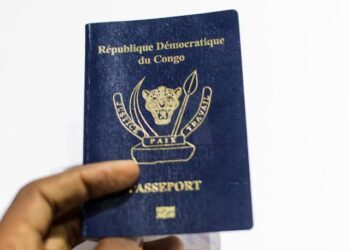 Octroi du nouveau passeport : le gouvernement opérationnalise les centres de capture de Kindu, Mbuji-Mayi, Bunia et Kolwezi 