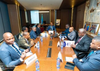 RDC : Muzito institue une commission pour résoudre les problèmes sociaux des professeurs de l’UNIKIN y compris l&rsquo;augmentation progressive des salaires