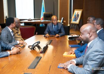 Projet de budget 2026 : Adolphe Muzito encourage les élus de Kinshasa à maintenir un dialogue collaboratif avec le gouvernement central