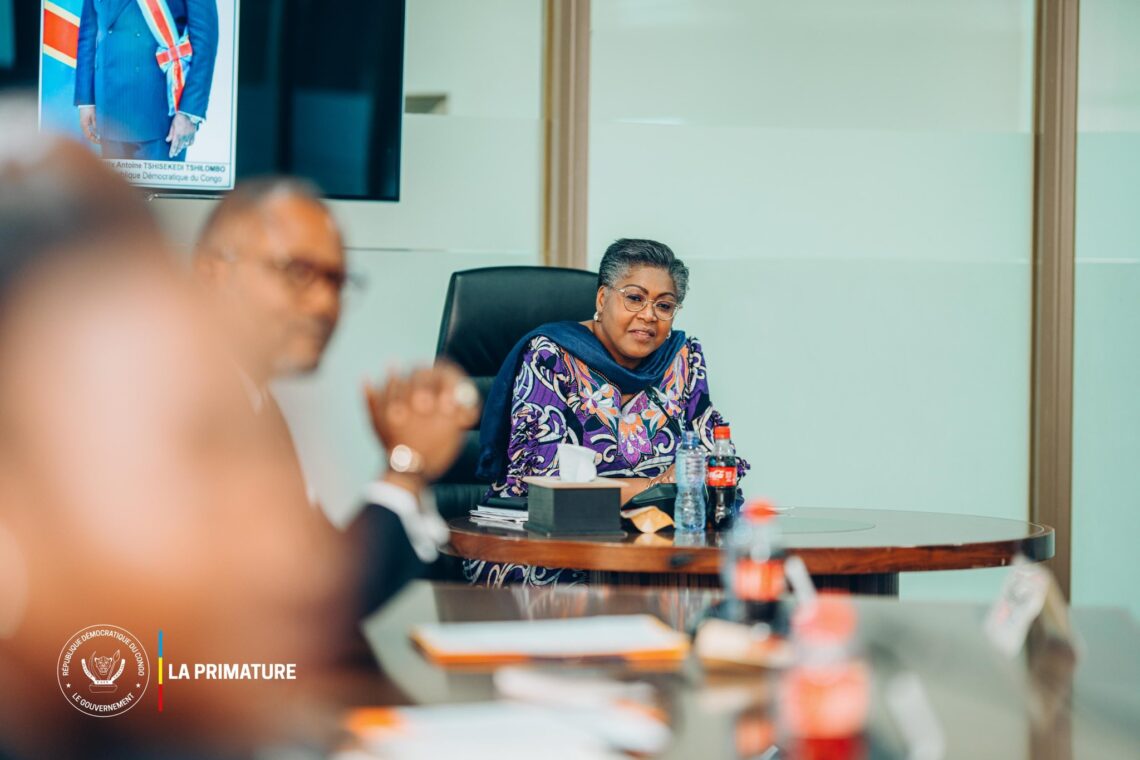 RDC:  Judith Suminwa dénonce le retard dans l&rsquo;utilisation des ressources financières de la BAD