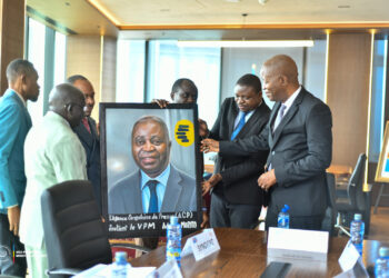 RDC: Adolphe Muzito obtient l’application du nouveau barème salarial en faveur des agents de l&rsquo;ACP à partir  du 4e trimestre