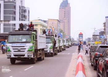 Kinshasa : 100 camions-bennes pour assainir la capitale 