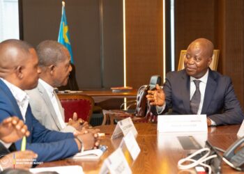 RDC: Muzito promet d’apurer 10 mois d’arriérés de salaires de députés provinciaux de la législature 2018-2023