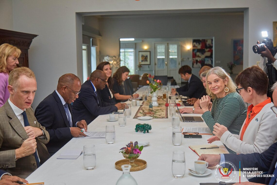 RDC : le gouvernement présente son arsenal juridique aux bailleurs de fonds pour sécuriser les investisseurs