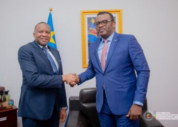 RDC : le gouvernement se tourne vers la CADECO pour résoudre le problème des retards de paiement dans les zones reculées