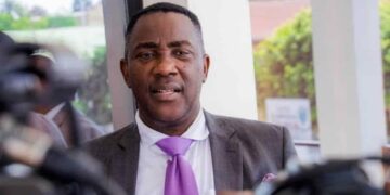 Godé Mpoyi: «  le gouvernement a emprunté 150 millions USD pour compenser la paie de décembre 2025 »