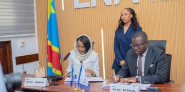 RDC: Soraya Aziz signe avec l’ENA un accord pour former les cadres de l’ARE en gestion de projets, marchés publics et modélisation financière