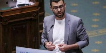 Politique d’asile contre les congolais: le député Ribaudo y voit l’hypocrisie belge et rappelle les pillages des minerais de la RDC depuis Léopold II