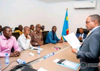 Kinshasa : le gouvernement provincial amorce l’apurement des arriérés de salaire du personnel administratif urbain