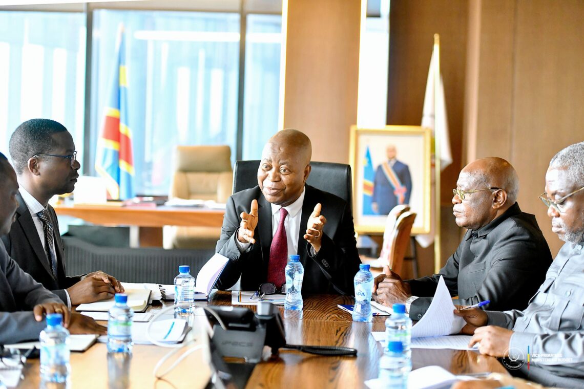 RDC:  Adolphe Muzito s’apprête à défendre le  collectif budgétaire chiffré à 16 milliards USD