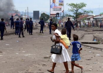 Kinshasa : un mort et 130 millions CDF emportés lors d’un braquage au carrefour Saio-Bosumelo