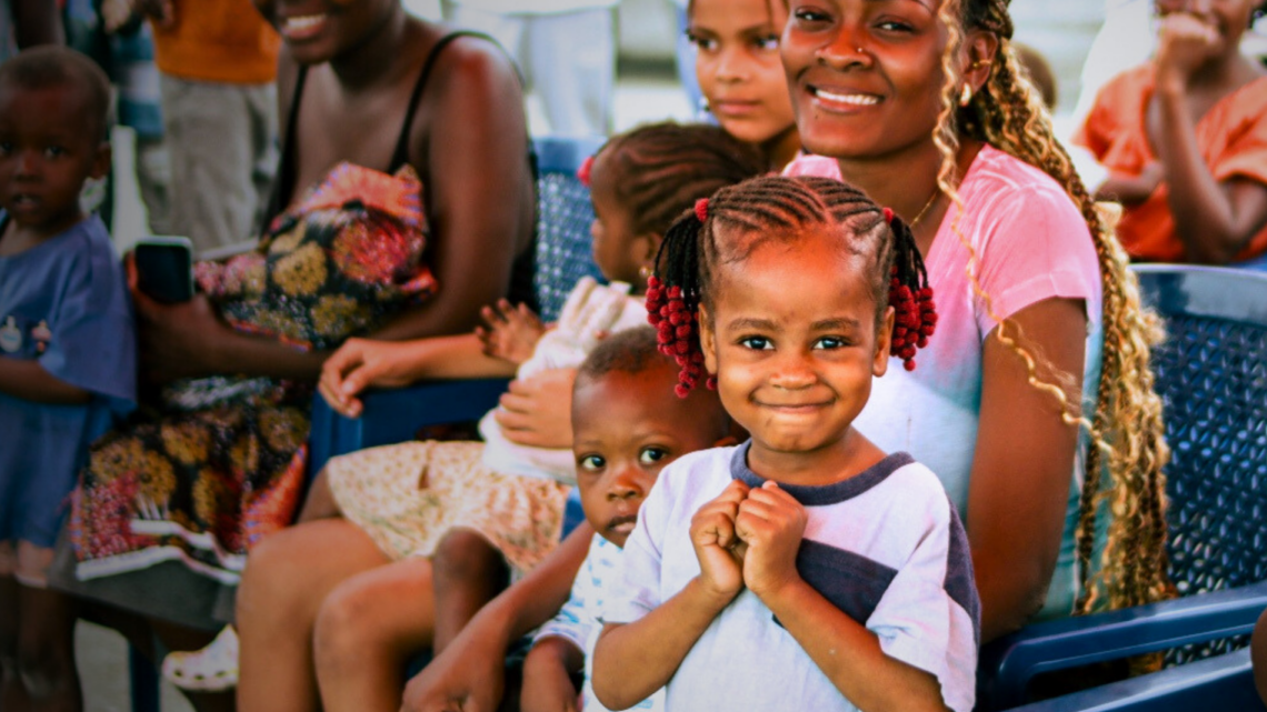 Plus de 10 millions d’enfants protégés contre la poliomyélite dans le cadre de campagnes transfrontalières coordonnées en Angola, en RDC et en Namibie