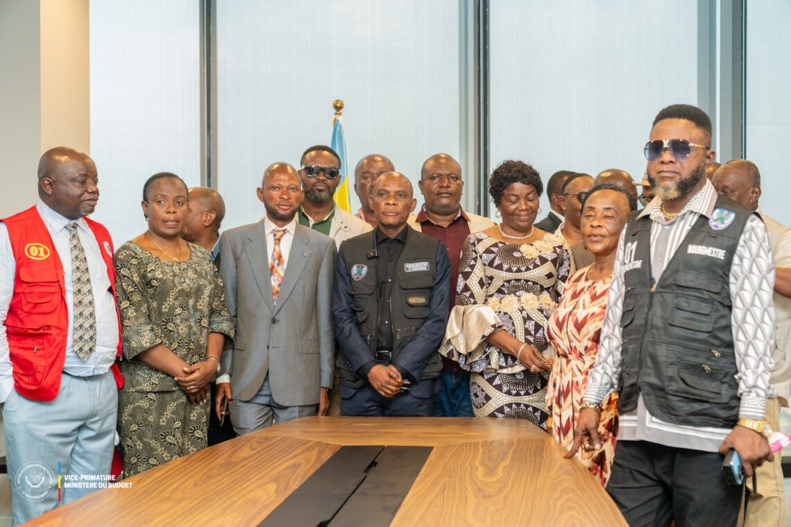 Insalubrité à Kinshasa : les bourgmestres réclament la révision de la taxe sur l’enlèvement des ordures ménagères