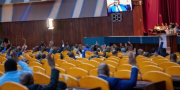RDC: l’Assemblée nationale adopte une loi imposant le paiement de loyer en franc congolais, l’application de la garantie locative fixée à 3 mois non-respectée