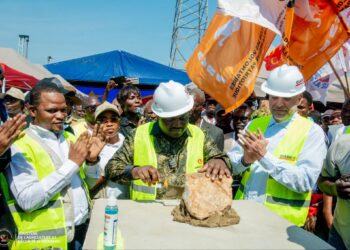 RDC: à Mbanza-Ngungu, Nzangi lance la construction de l’usine de montage et de fabrication de tracteurs, 2000 emplois visés