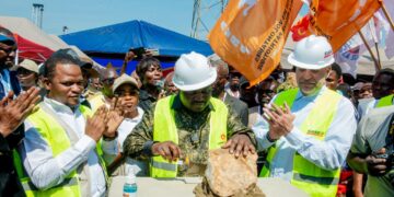 RDC: à Mbanza-Ngungu, Nzangi lance la construction de l’usine de montage et de fabrication de tracteurs, 2000 emplois visés