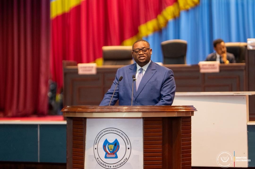 RDC : Doudou Fwamba interpellé sur le retard de décaissement des fonds de la Zone Économique Spéciale du Sud-Ubangi