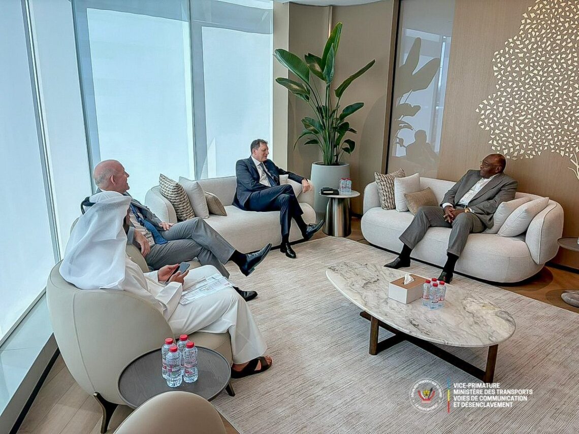RDC-Emirats Arabes Unis : Bemba et Richard Jewsbury conviennent d’une nouvelle date pour le lancement des vols d’Emirates vers la RDC 