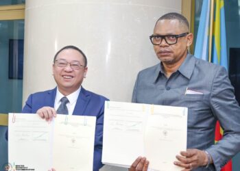 La RDC et Genew Technologies CO, LTD signent un accord de 1,5 milliard USD pour 1700Km de fibre optique