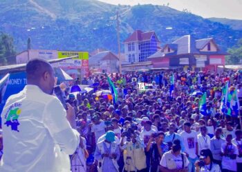 RDC: de Kisangani à Uvira, passant par Mbuji-Mayi, le Nouvel Élan de Muzito mobilise pour le changement de la constitution