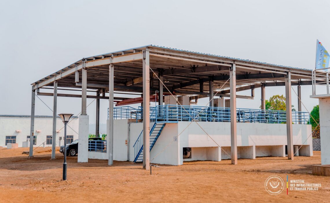 Haut-Lomami: Félix Tshisekedi met en service l’usine de captage et de traitement d’eau de Lovoy d’une capacité de 7 200 à 10 000 m³ par jour