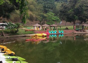 Kinshasa : des individus construisent sur le site « du Lac de Ma Vallée », la CENCO dénonce des occupations illégales
