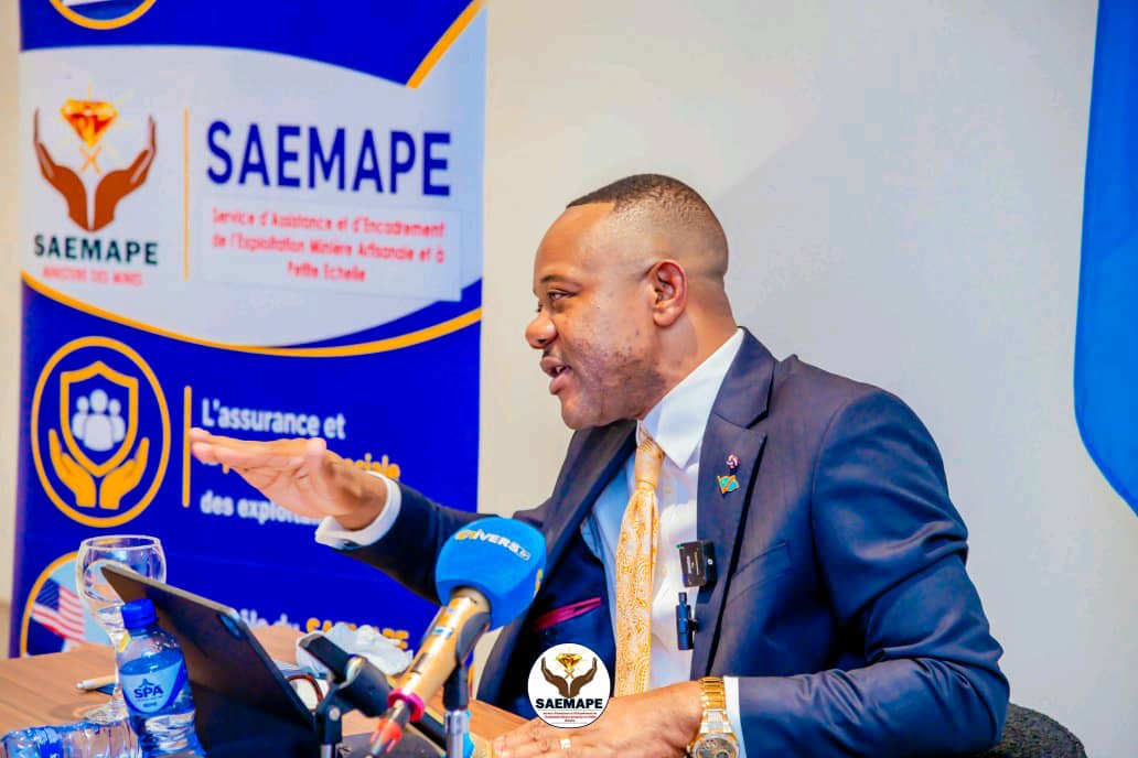 Mines : le directeur général du SAEMAPE suspendu pour manquements dans les zones minières concédées